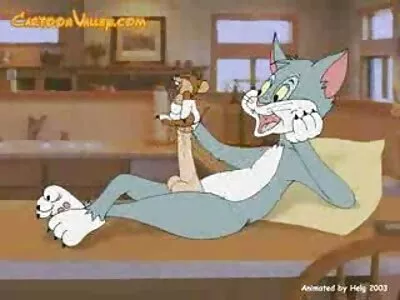 Փոքրիկ կրծքերով ասիականը մինետ է տալիս