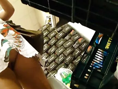 Իվոնը մերկ է քնում