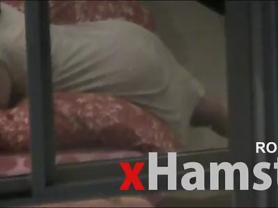 Տանը մենակ և դիլդոինգ