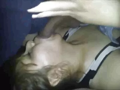 Busty թխահերը քշում է աքաղաղը և տալիս մինետ